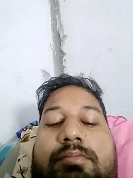 Snapshot of sumit_19 chatting on 11/22/25, 10:08 sumit 19 online show from 11/22/25, 10:08