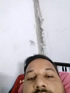 Snapshot of sumit_19 chatting on 09/28/25, 06:26 sumit 19 online show from 09/28/25, 06:26