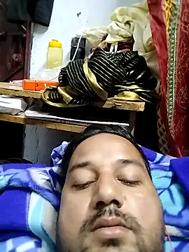 Snapshot of sumit_19 chatting on 11/11/25, 05:52 sumit 19 online show from 11/11/25, 05:52