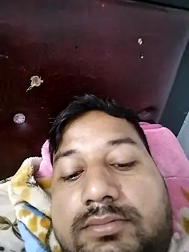 Snapshot of sumit_19 chatting on 11/08/25, 12:14 sumit 19 online show from 11/08/25, 12:14