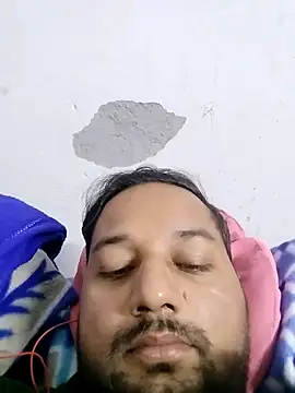 Snapshot of sumit_19 chatting on 11/14/25, 05:49 sumit 19 online show from 11/14/25, 05:49