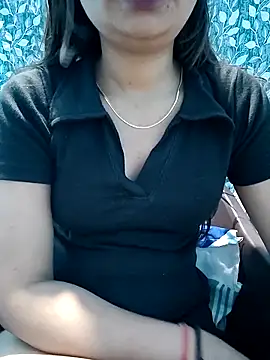 Vaani Actress online show from 03/16/26, 10:23