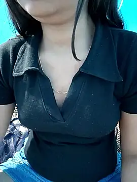 Vaani Actress online show from 03/25/26, 02:44