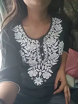 Snapshot of Vaani_Actress chatting on 05/24/26, 07:19 Vaani Actress online show from 05/24/26, 07:19