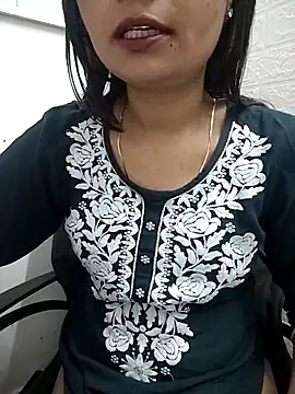 Vaani Actress online show from 03/19/26, 02:28