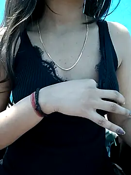 Vaani Actress online show from 02/24/26, 02:07