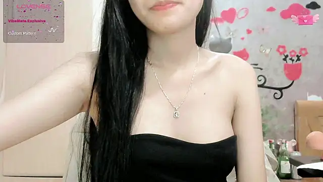 Snapshot of Suken_1x chatting on 09/23/25, 05:42 Suken 1x online show from 09/23/25, 05:42