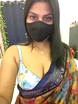 Snapshot of hoty_sonali chatting on 10/13/25, 01:34 hoty sonali online show from 10/13/25, 01:34