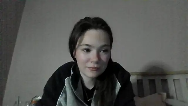 Snapshot of SexyKatiex chatting on 12/21/25, 06:42 SexyKatiex online show from 12/21/25, 06:42