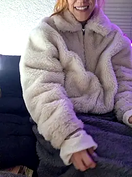 SlimBellaa online show from 11/27/25, 09:15