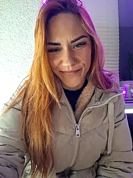 SlimBellaa online show from 11/28/25, 09:15