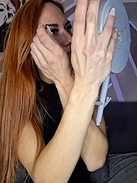 SlimBellaa online show from 11/08/25, 09:18