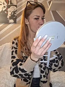 SlimBellaa online show from 01/08/26, 03:29