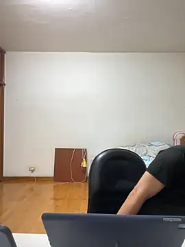 Foxfoxfox4 online show from 11/12/25, 02:43