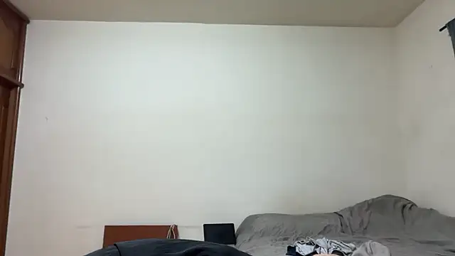 Foxfoxfox4 online show from 04/18/26, 02:52