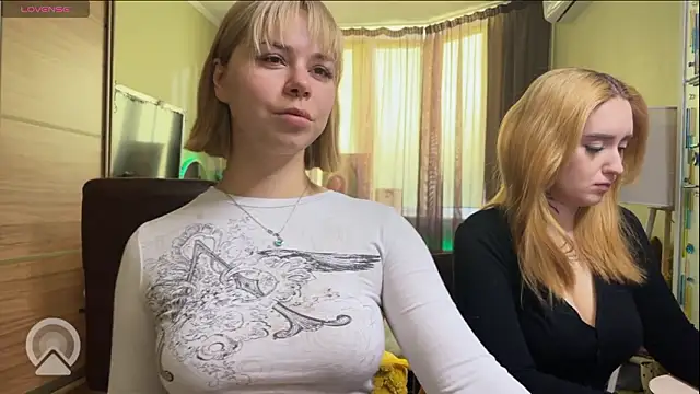 xxx sandra  online show from 03/12/26, 02:21