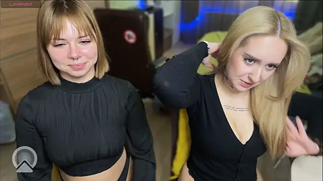 xxx sandra  online show from 04/15/26, 01:26