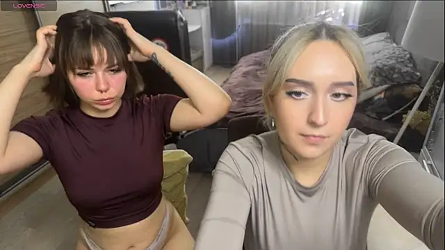 Snapshot of xxx_sandra_ chatting on 06/17/26, 01:32 xxx sandra online show from 06/17/26, 01:32