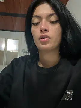 Snapshot of LiaCollings chatting on 01/17/26, 12:15 LiaCollings online show from 01/17/26, 12:15