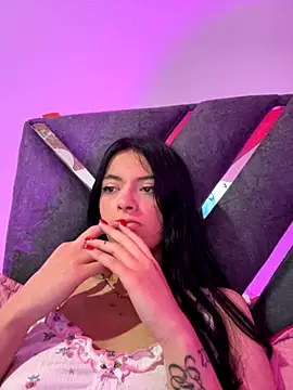 LiaCollings online show from 12/02/25, 11:45