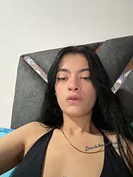 LiaCollings online show from 10/17/25, 11:12