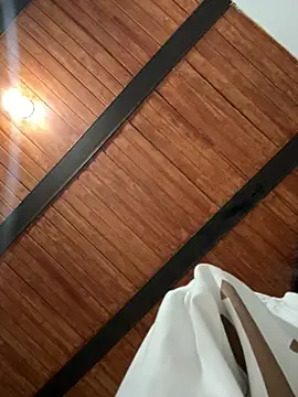 Snapshot of LiaCollings chatting on 01/17/26, 12:31 LiaCollings online show from 01/17/26, 12:31