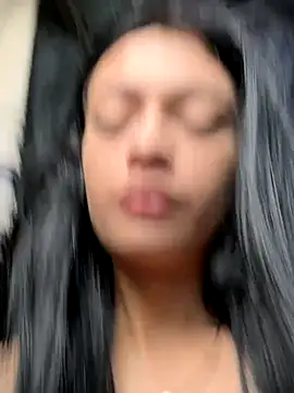 LiaCollings online show from 10/27/25, 11:33