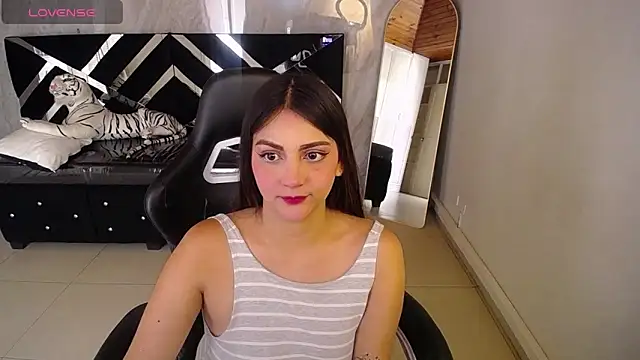 Snapshot of emily_cooper_t chatting on 02/09/26, 08:07 emily cooper t online show from 02/09/26, 08:07