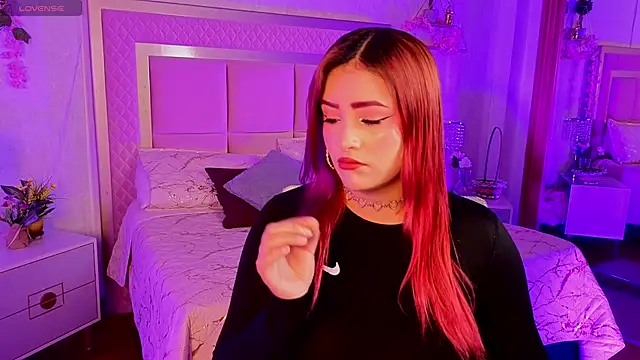 AlanaOdison online show from 12/05/25, 09:12