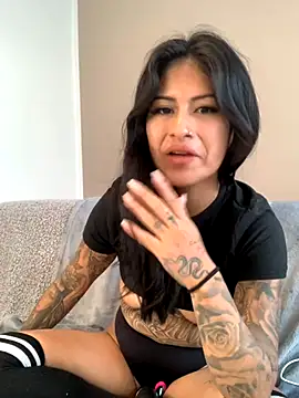 mrskarmaa online show from 11/12/25, 09:13