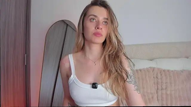 MissLana77 online show from 07/25/26, 01:13