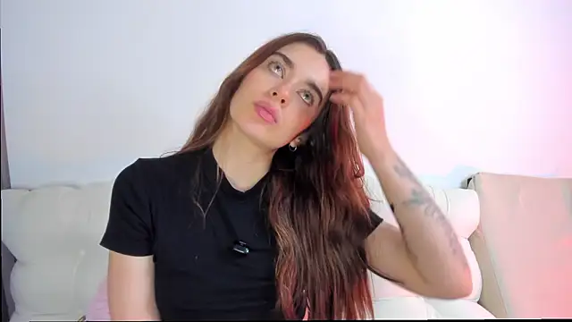 Snapshot of MissLana77 chatting on 02/08/26, 01:03 MissLana77 online show from 02/08/26, 01:03