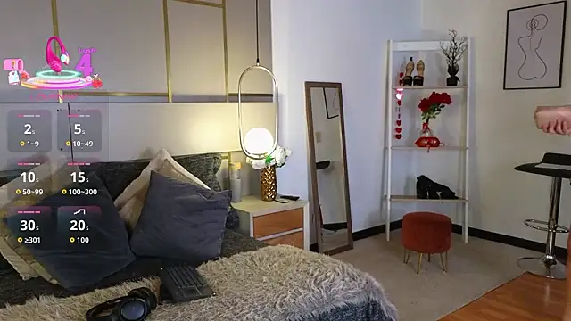 Lina Montclair online show from 03/26/26, 07:34