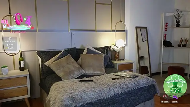 Lina Montclair online show from 03/18/26, 05:03