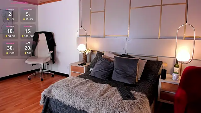 Lina Montclair online show from 02/05/26, 07:10