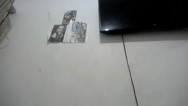 Snapshot of Foxy_Lovex chatting on 10/30/25, 10:50 Foxy Lovex online show from 10/30/25, 10:50