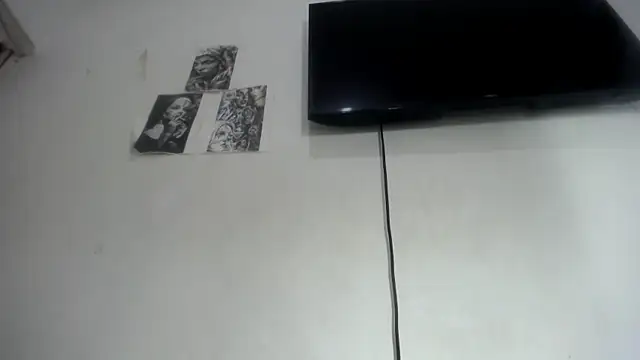 Snapshot of Foxy_Lovex chatting on 10/10/25, 10:43 Foxy Lovex online show from 10/10/25, 10:43