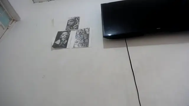 Snapshot of Foxy_Lovex chatting on 10/06/25, 09:26 Foxy Lovex online show from 10/06/25, 09:26