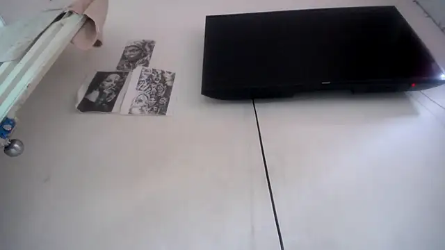 Snapshot of Foxy_Lovex chatting on 10/26/25, 09:15 Foxy Lovex online show from 10/26/25, 09:15