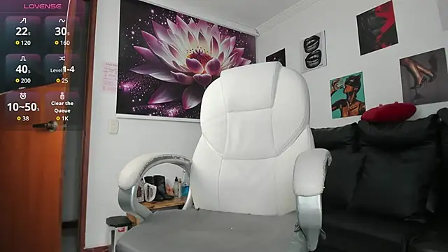 lycoris 19 online show from 09/25/25, 08:48