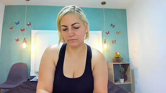 Heidy milf online show from 09/23/25, 08:27