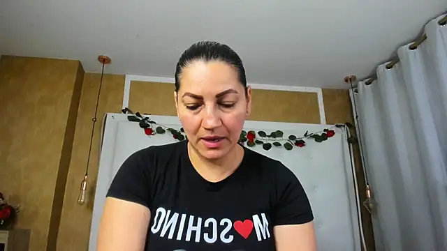 Heidy milf online show from 05/12/26, 07:53