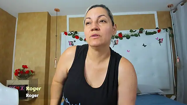 Heidy milf online show from 02/21/26, 08:11