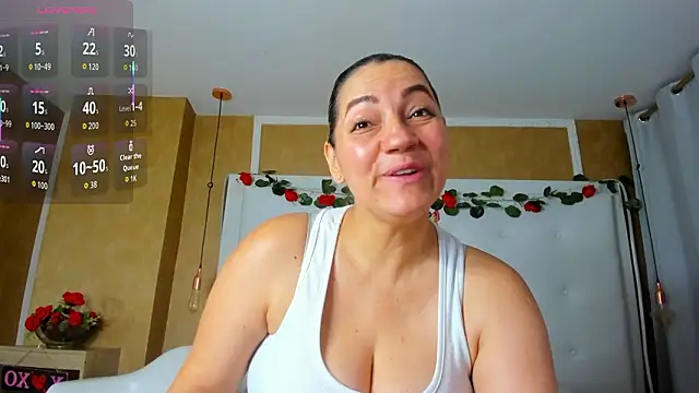 Heidy milf online show from 03/15/26, 02:02