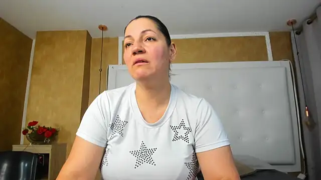Heidy milf online show from 06/01/26, 08:30