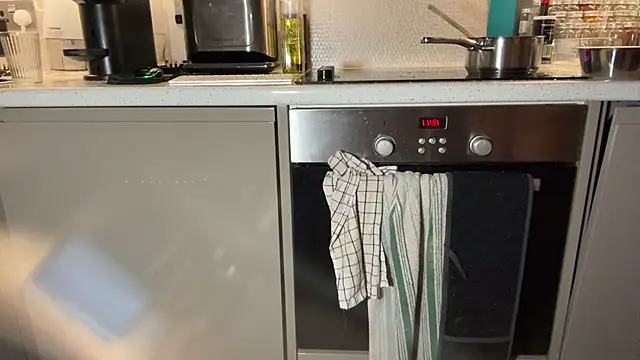 CelineLuxe online show from 12/20/25, 06:44