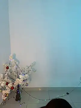 Snapshot of luxurykatty chatting on 07/04/26, 10:14 luxurykatty online show from 07/04/26, 10:14