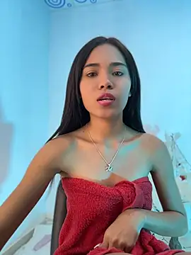 luxurykatty online show from 05/17/26, 04:34