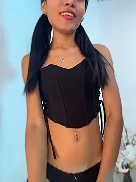 luxurykatty online show from 05/24/26, 08:09
