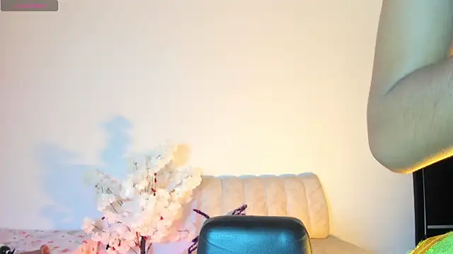 luxurykatty online show from 10/29/25, 11:25